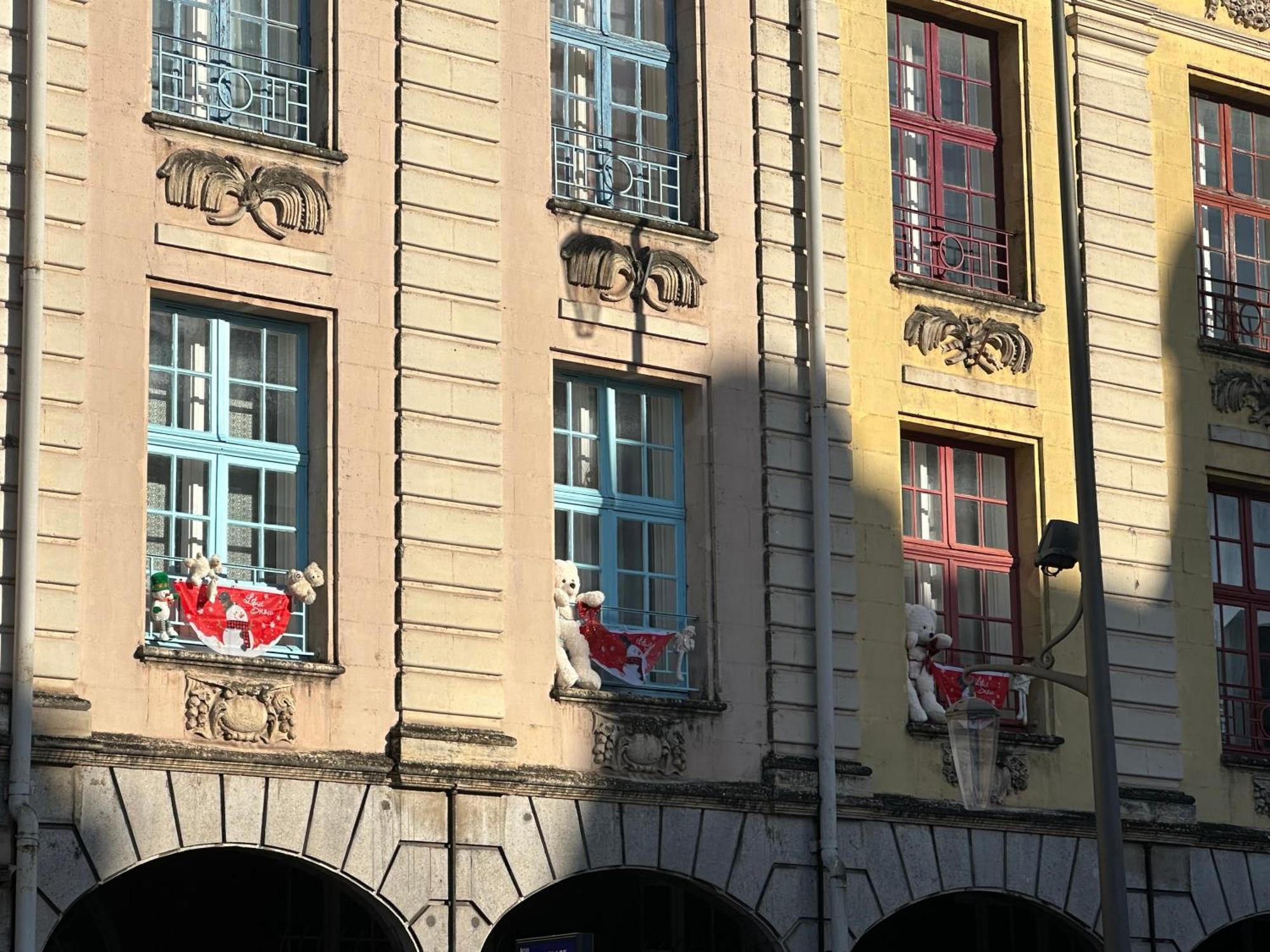Les Coquelicots Grand Place Arras Eksteriør bilde